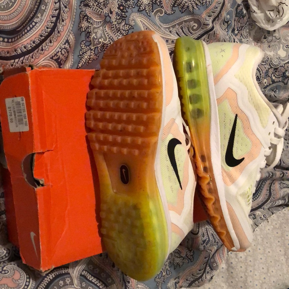 Nike Air Max - Picture 1 of 3